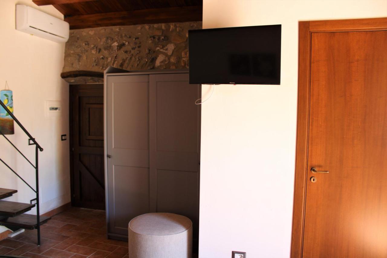 Roba Albanisi Hotel Aragona Luaran gambar