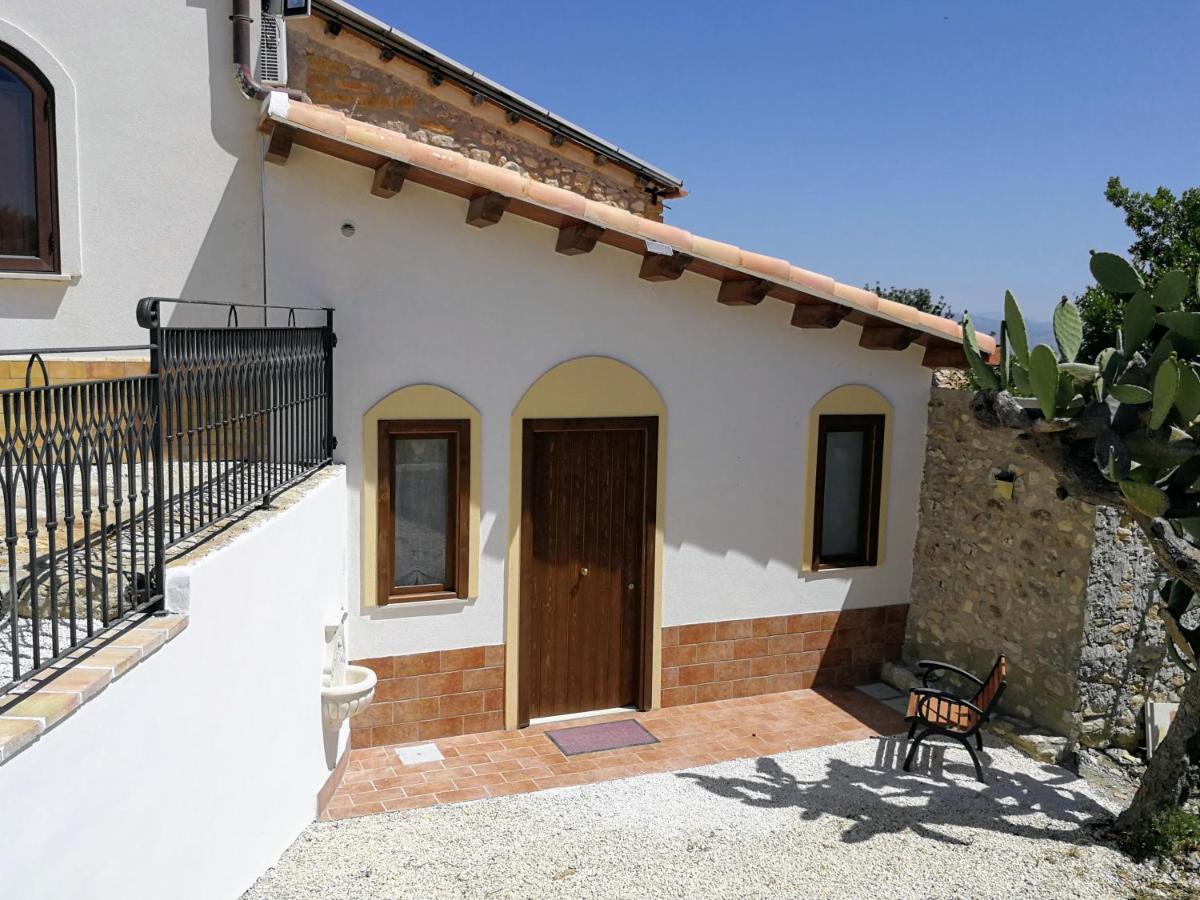 Roba Albanisi Hotel Aragona Luaran gambar